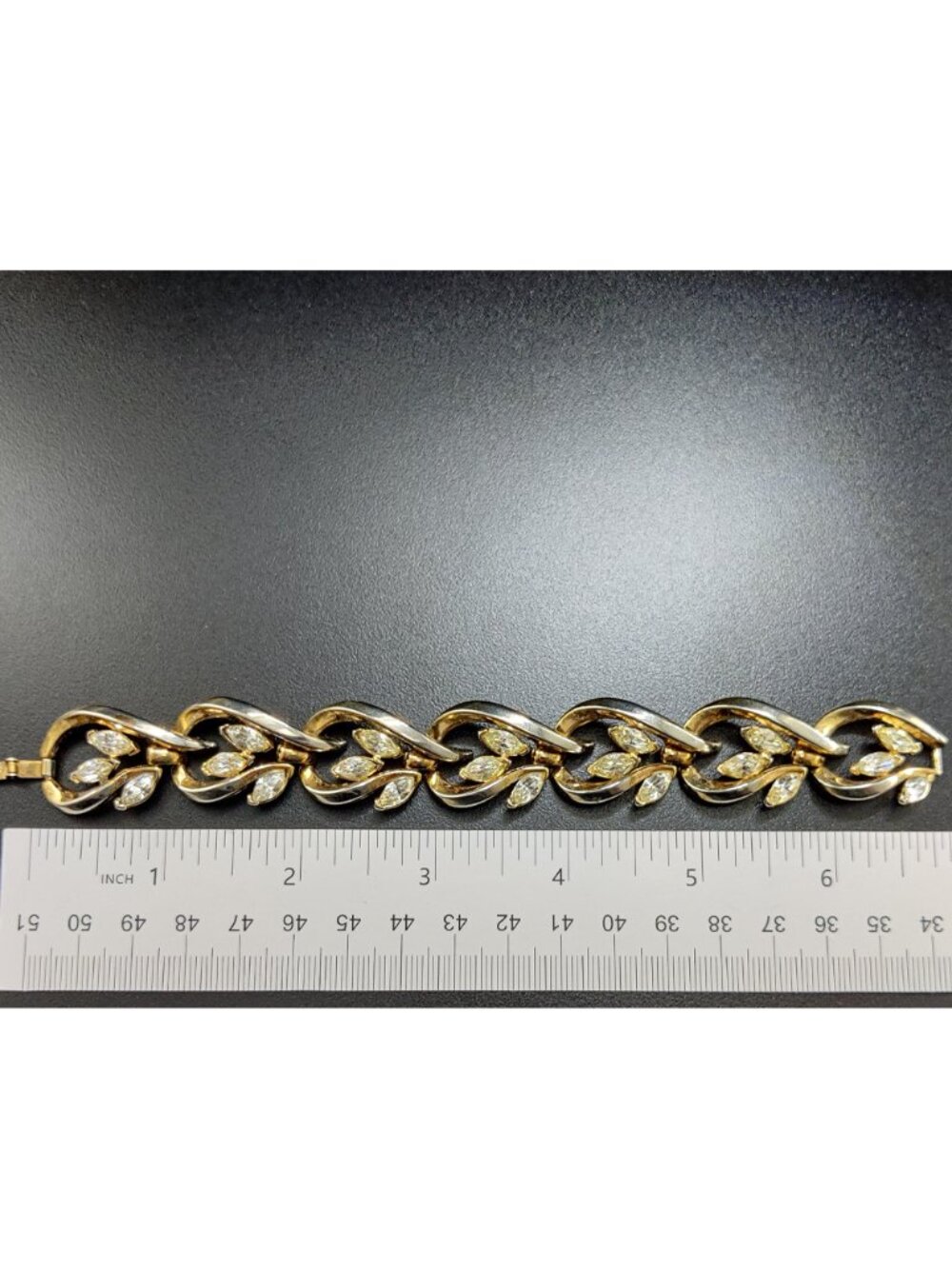 Vintage Signed 50s Crown Trifari Gold Plated Alloy Bracelet Marquise Leaf Scroll - Picture 4 of 5